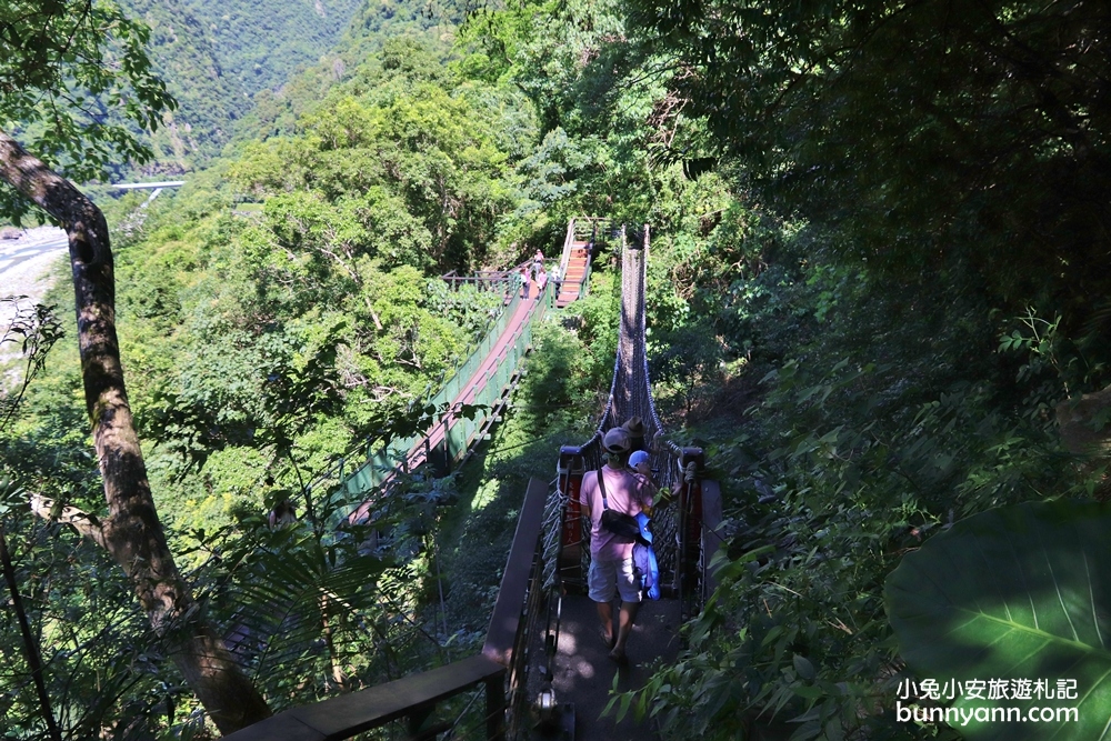 花蓮景點小錐麓步道，15分鐘攻略兩條吊橋與太魯閣河谷。