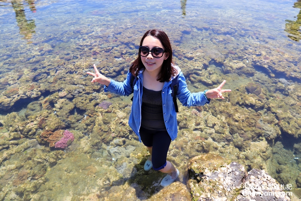 澎湖景點「龍蝦島」抓龍蝦吃泡麵，澎澎灘透明獨木舟一日遊。