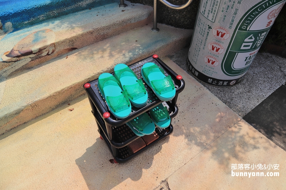 苗栗竹南啤酒廠來買啤酒喝，啤酒桶、北極熊彩繪免費拍