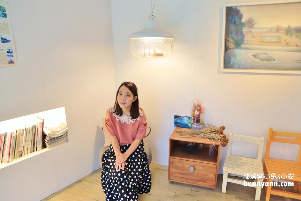 看海喝一杯「白日夢tea & cafe」發呆看海、漂流木迷宮，海景下午茶～