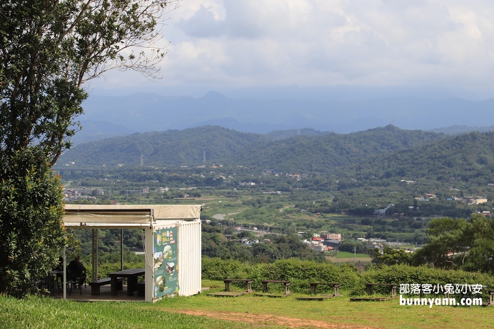 新竹雲夢山丘最新資訊，溫泉泡腳和積木金字塔開園中