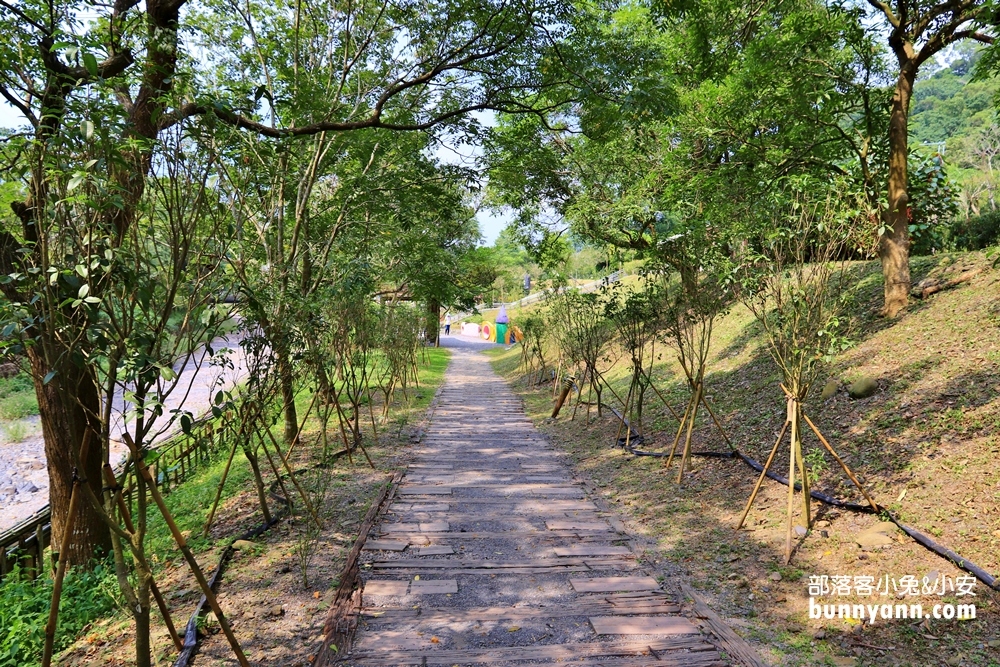屏東【涼山遊憩區】被當地人稱為瀑布秘境的森林風景區