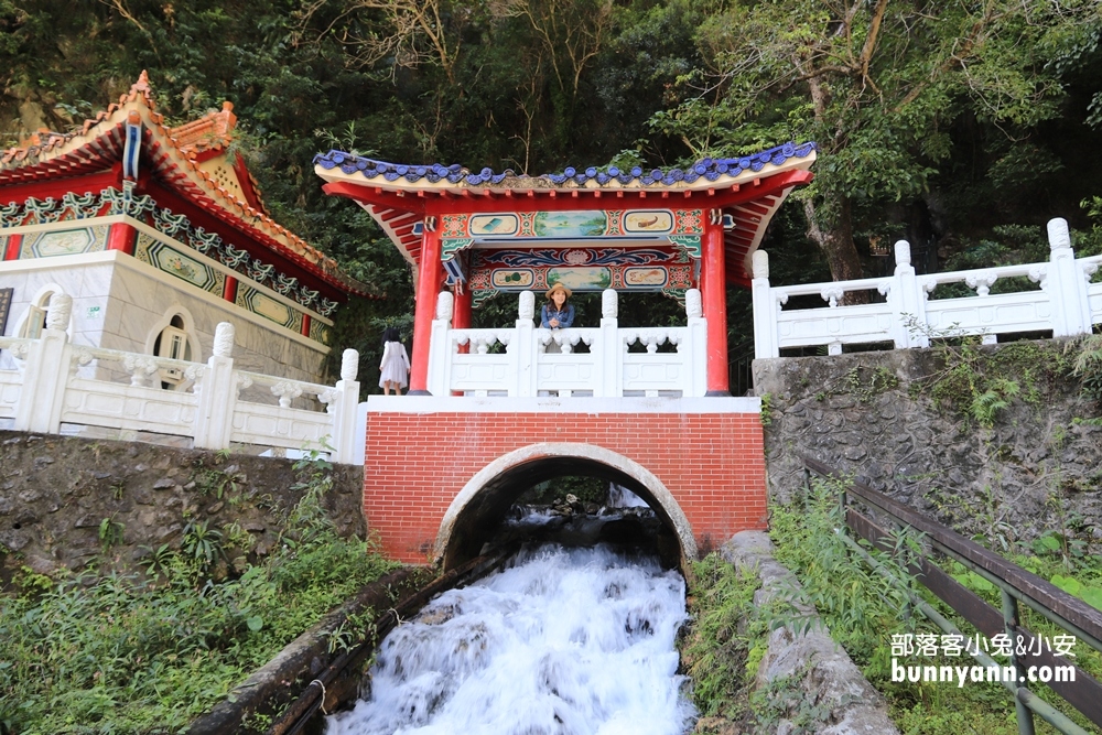 花蓮【長春祠步道】隱藏版峽谷斷橋視野，十分鐘賞立霧溪飛瀑!!