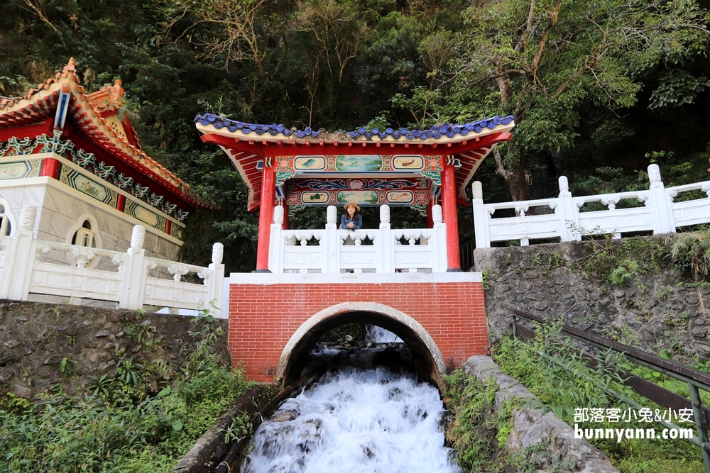 花蓮【長春祠步道】隱藏版峽谷斷橋視野，十分鐘賞立霧溪飛瀑!!