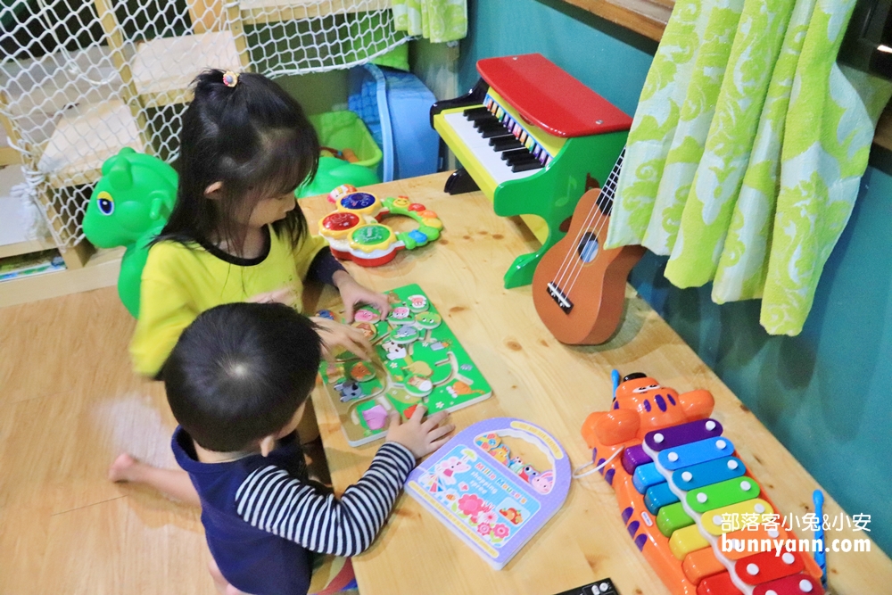 小孩玩瘋【杉溪鹿莊園】親子主題溜滑梯房，可愛熊、積木房超好玩