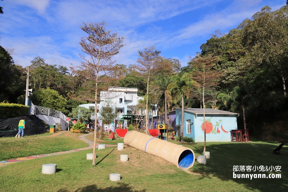 新竹》紅的黃的都有！全台唯一的西瓜莊園，西瓜學堂、西瓜小火車、玩到不想回家