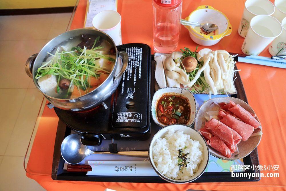 台中桃李河畔森林下午茶，森林小徑、池畔賞景，一起沐浴自然中