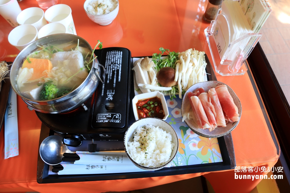 台中桃李河畔森林下午茶，森林小徑、池畔賞景，一起沐浴自然中