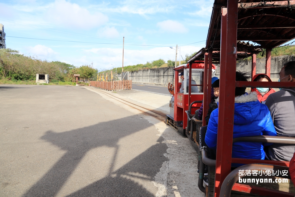 新竹》搭麋鹿小火車賞田野風光，槺榔驛古輕便車可愛亮相錯過可惜！