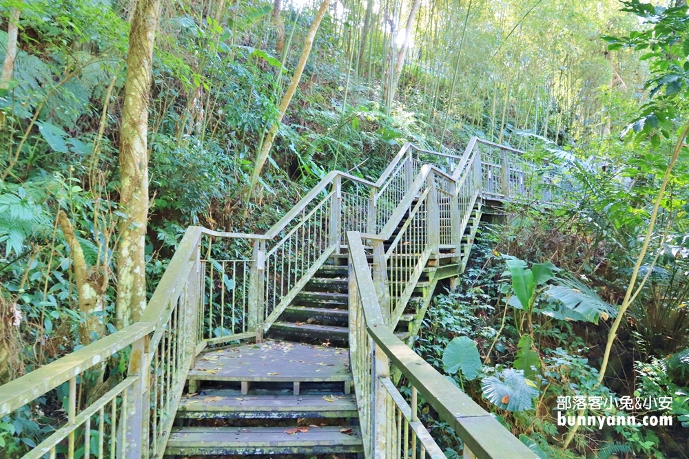 苗栗四十二份湧泉自然生態步道踏青去，翡翠綠湧泉超美的