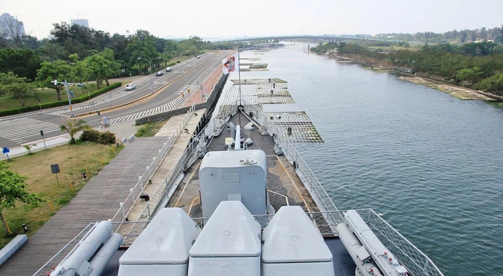 台南景點推薦》安平定情碼頭德陽艦園區(德陽軍艦),全台首個軍艦博物館。 台南景點推薦》安平定情碼頭德陽艦園區(德陽軍艦),全台首個軍艦博物館。