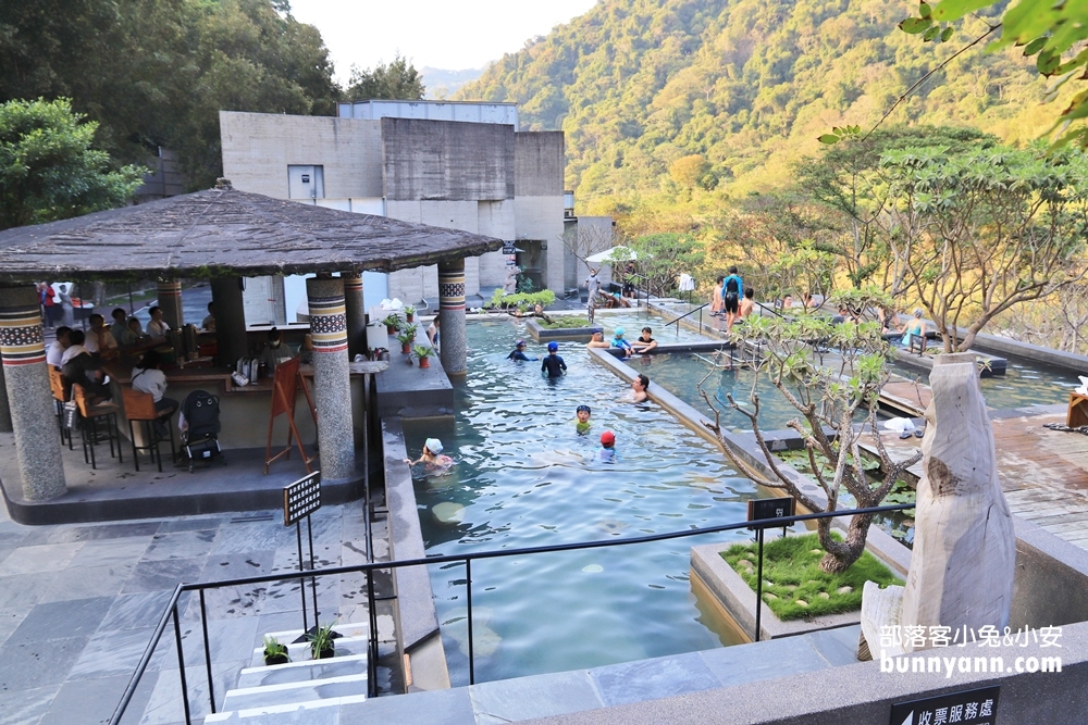 【泰安觀止溫泉會館】整理出泰安觀止房內環境、餐點介紹、泡湯環境、交通停車攻略