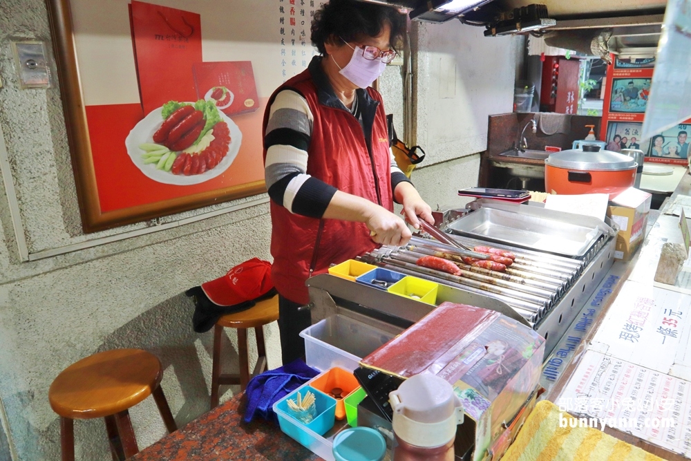 2025【宜蘭酒廠】巨人啤酒罐免費拍，高粱酒烤香腸超美味