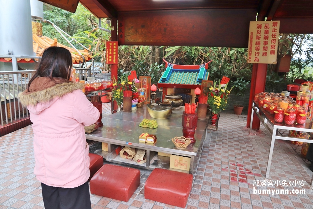 南投「中寮石龍宮」拿泡麵還願的超靈驗土地公廟，有拜有保佑！