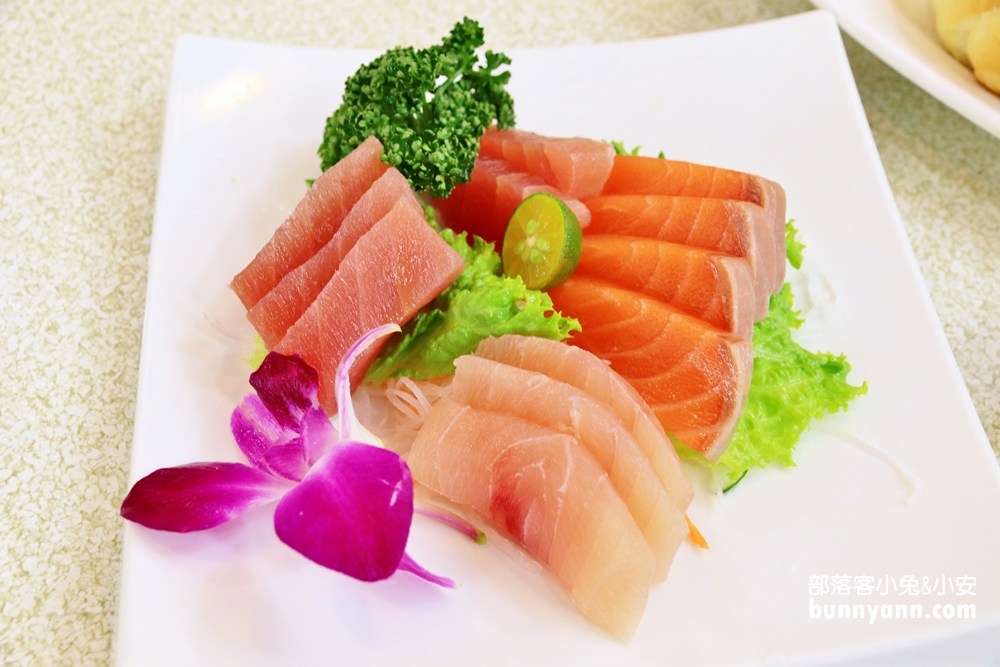 台灣生魚片推薦五元生魚片，40片生魚片只要200元的店家攻略