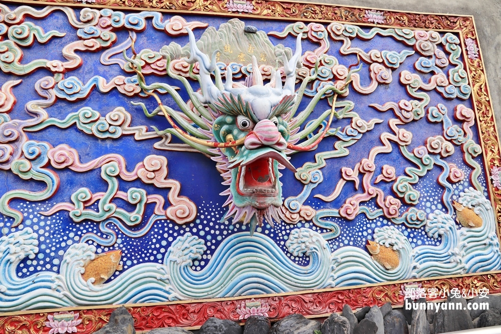 關子嶺火山碧雲寺，免費飲用龍泉水，漫步天空步道，欣賞枕頭山美景