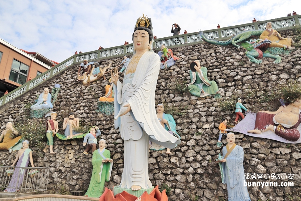 關子嶺火山碧雲寺，免費飲用龍泉水，漫步天空步道，欣賞枕頭山美景