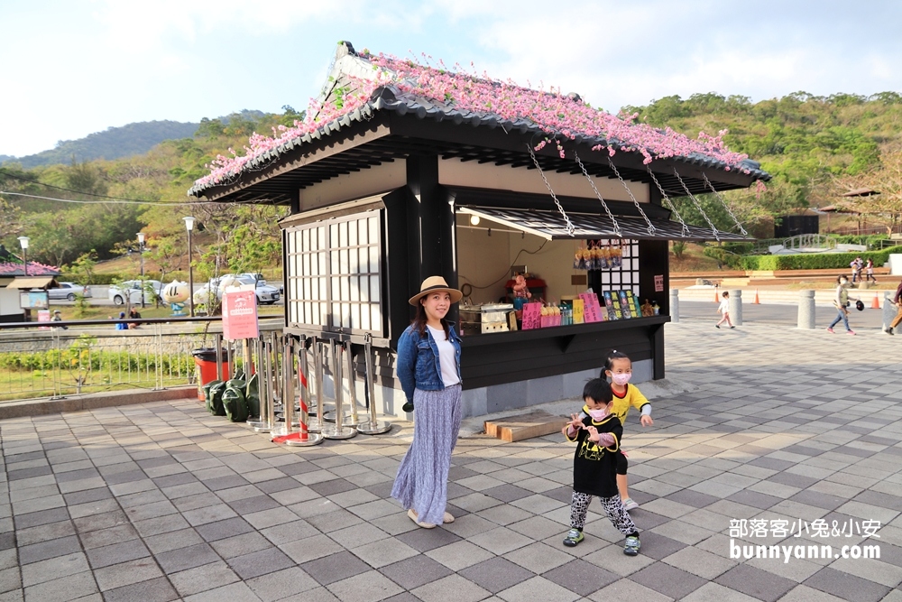 四重溪溫泉景點一日遊從泡腳公園及餵水豚玩到海邊美術館