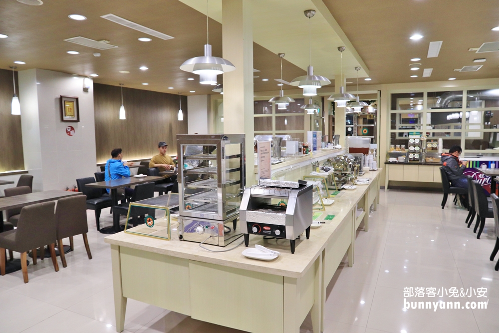康橋商旅台南民生館｜24H咖啡飲料冰淇淋小餅乾全部免費吃