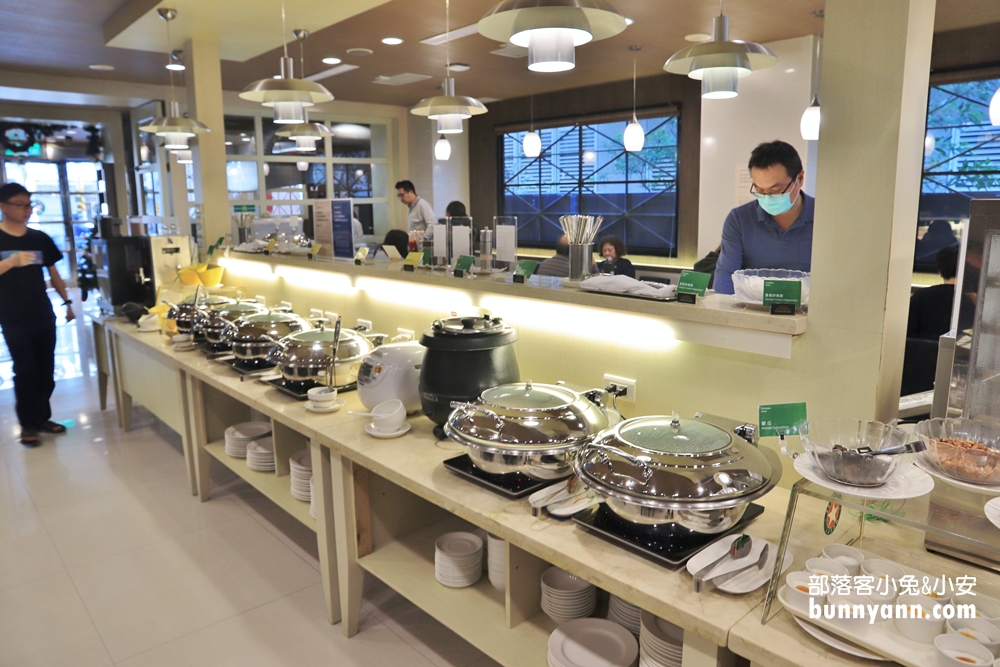 康橋商旅台南民生館｜24H咖啡飲料冰淇淋小餅乾全部免費吃