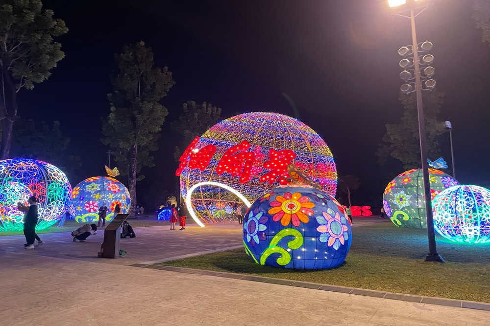 【佛光山佛陀紀念館】室內親子館免費玩，附近景點這樣安排