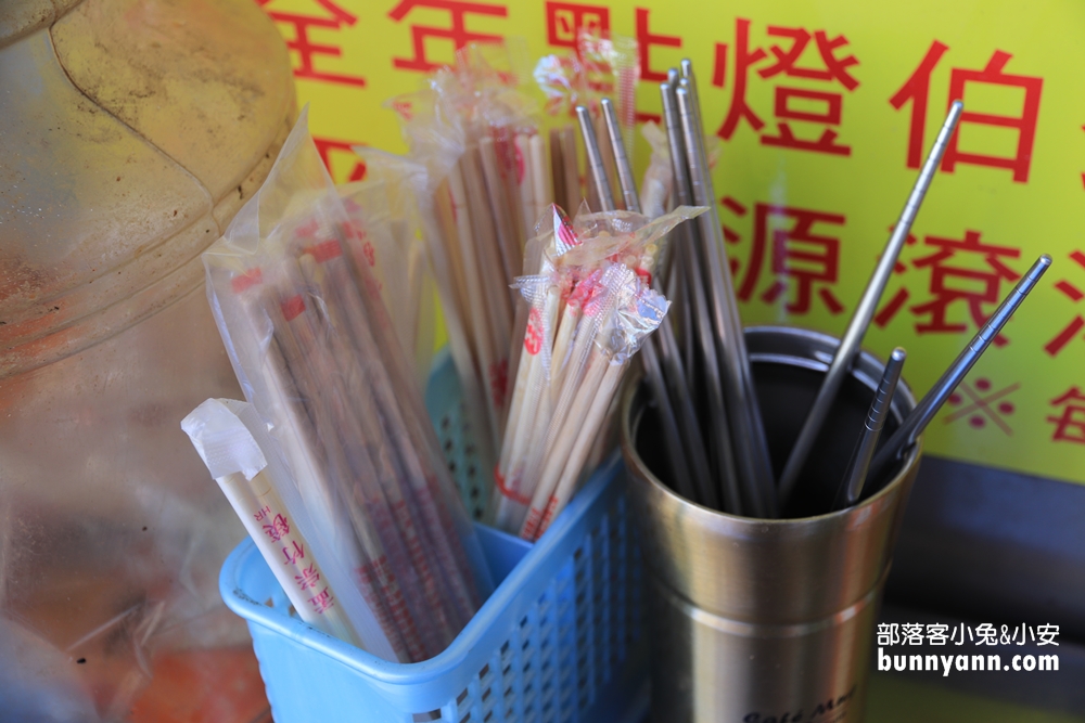 彰化泡麵土地公超強大！芬園福榕宮，免費泡麵隨你吃，香氣四溢，百姓最愛的神奇美味！