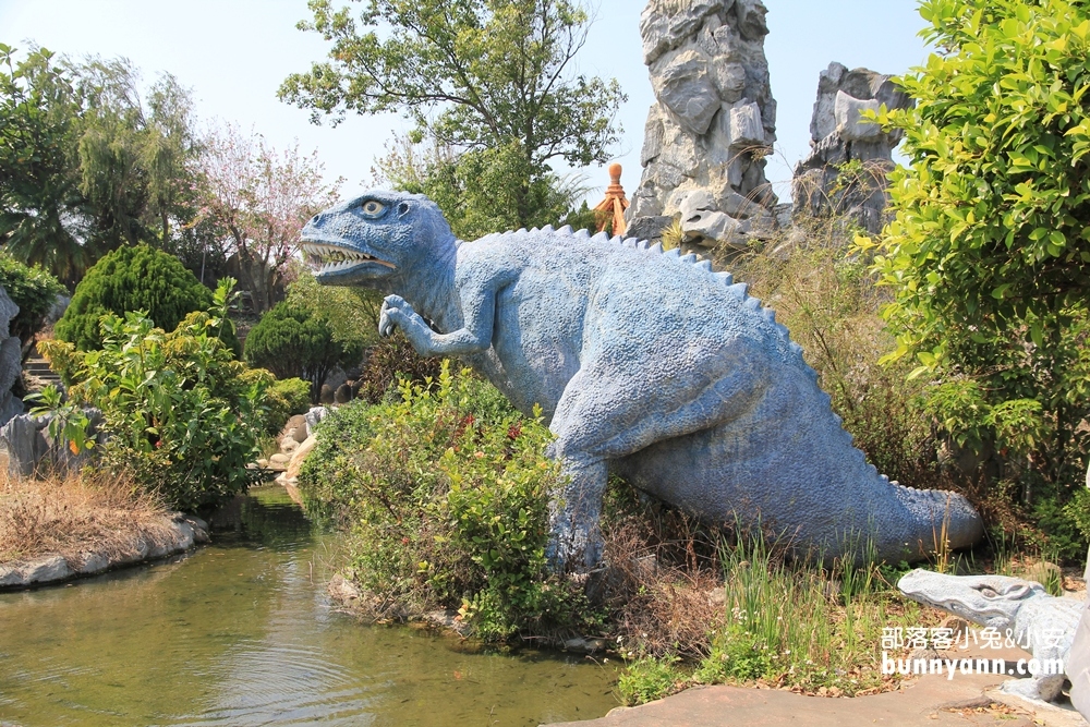雲林人氣迷宮秘境！五年千歲公園，美拍全台最高彩虹彎橋