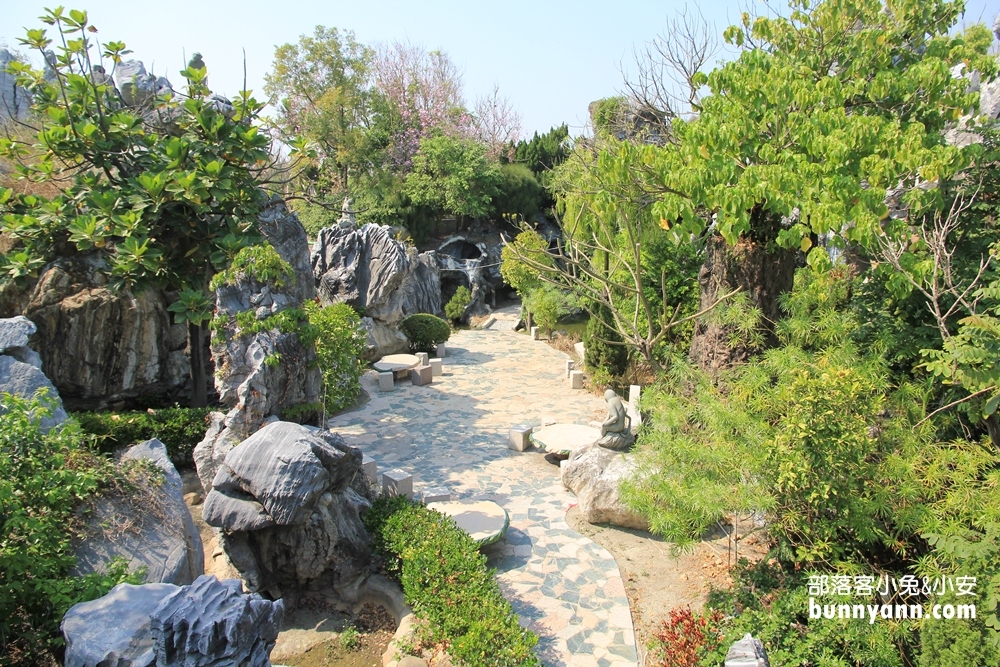 雲林人氣迷宮秘境！五年千歲公園，美拍全台最高彩虹彎橋
