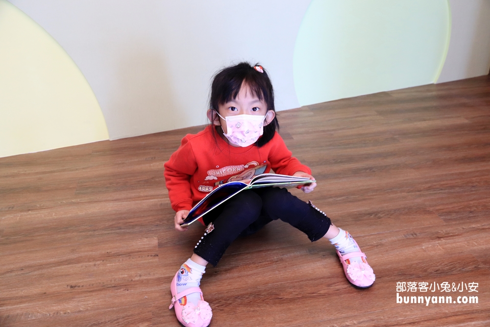 桃園》免費景點！經國特區快閃遛樂KID樂園，6米高溜滑梯、免費玩電動車超棒的！