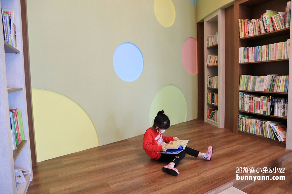 桃園》免費景點！經國特區快閃遛樂KID樂園，6米高溜滑梯、免費玩電動車超棒的！