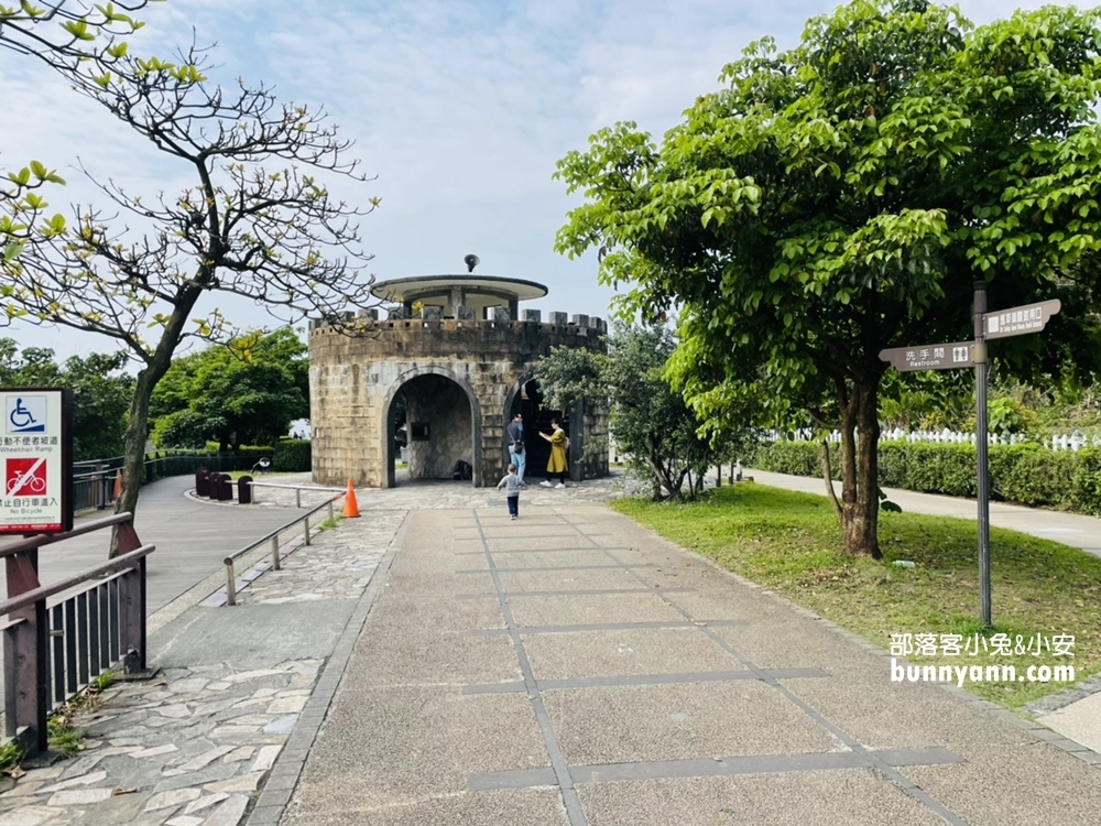 新北【福隆舊草嶺隧道】最詳細介紹，租腳踏車來一日遊