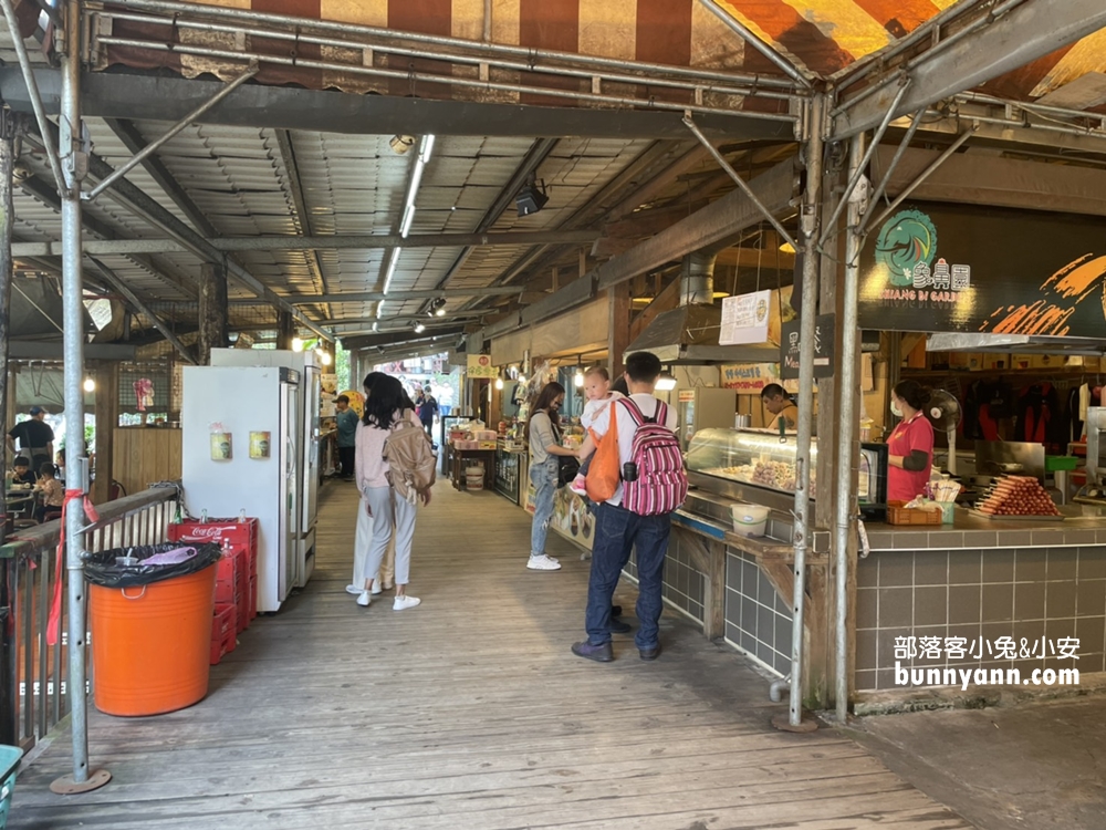 新北平溪區【十分瀑布】超親民賞瀑步道，下車走15分鐘即可抵達