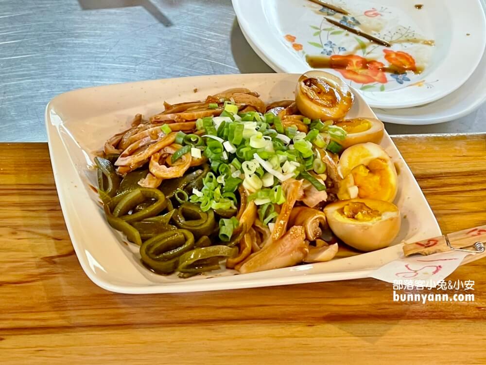 【哇哇哇大骨麵】比小孩手還粗的大骨麵，台東美食推薦