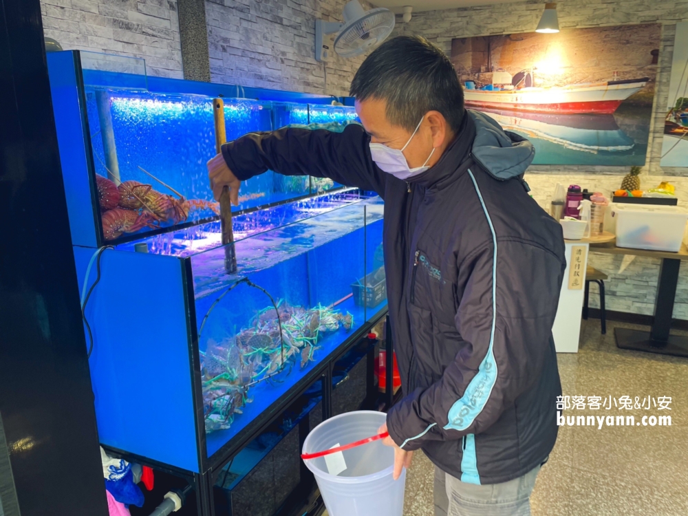 金山【花義思廚坊】現撈螃蟹每隻300元內，小卷火鍋也很逆天豐盛