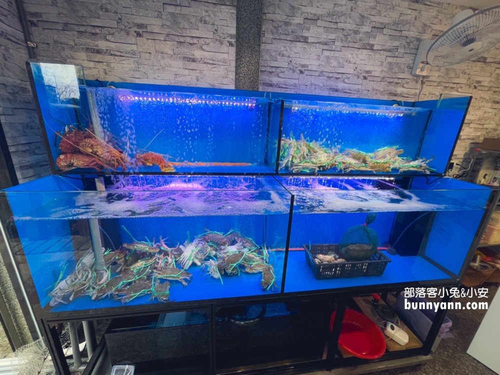 金山【花義思廚坊】現撈螃蟹每隻300元內，小卷火鍋也很逆天豐盛