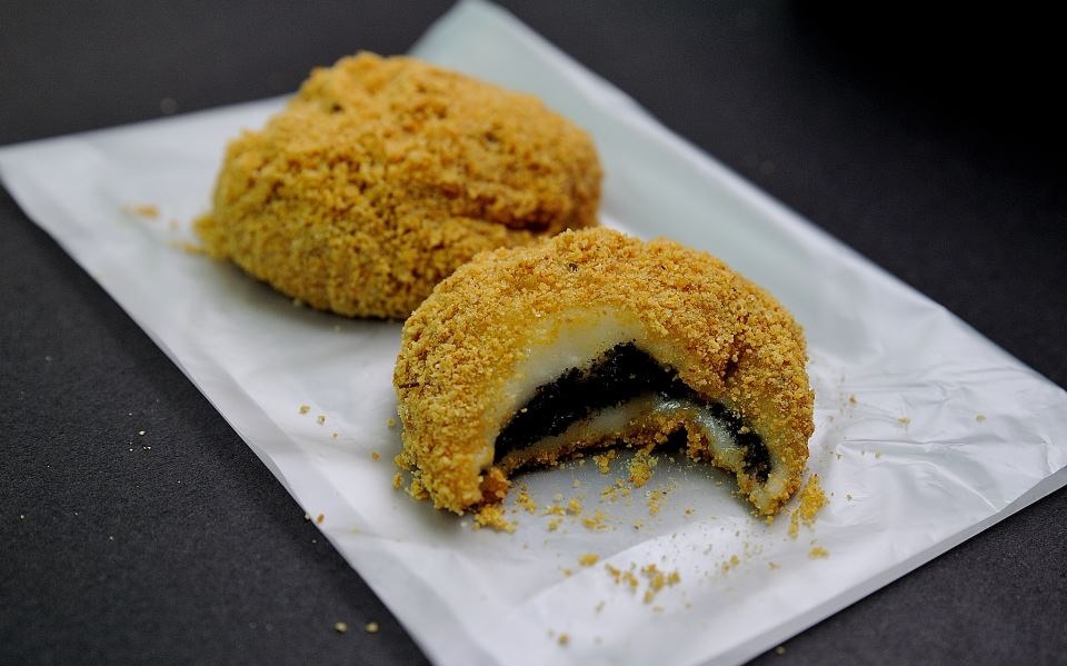 新竹城隍廟美食》精選10家城隍廟必吃推薦，從肉燥飯吃到雞蛋糕真滿足