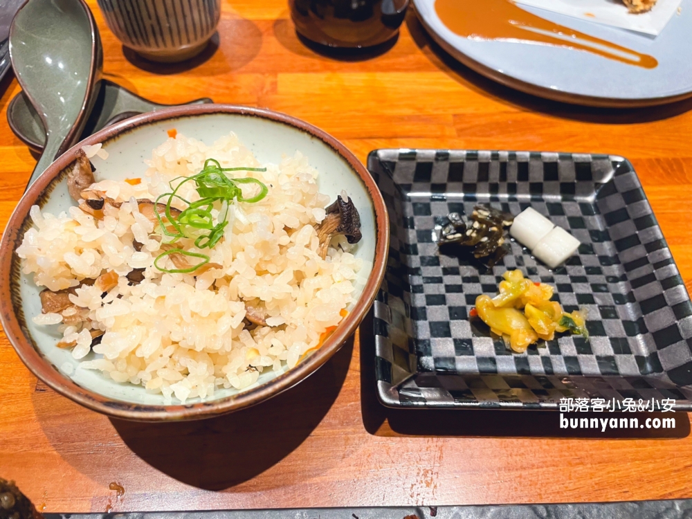 全台最大日式莊園！綠舞國際觀光飯店，餵水豚君、划船餵魚，穿上美美浴衣來渡假