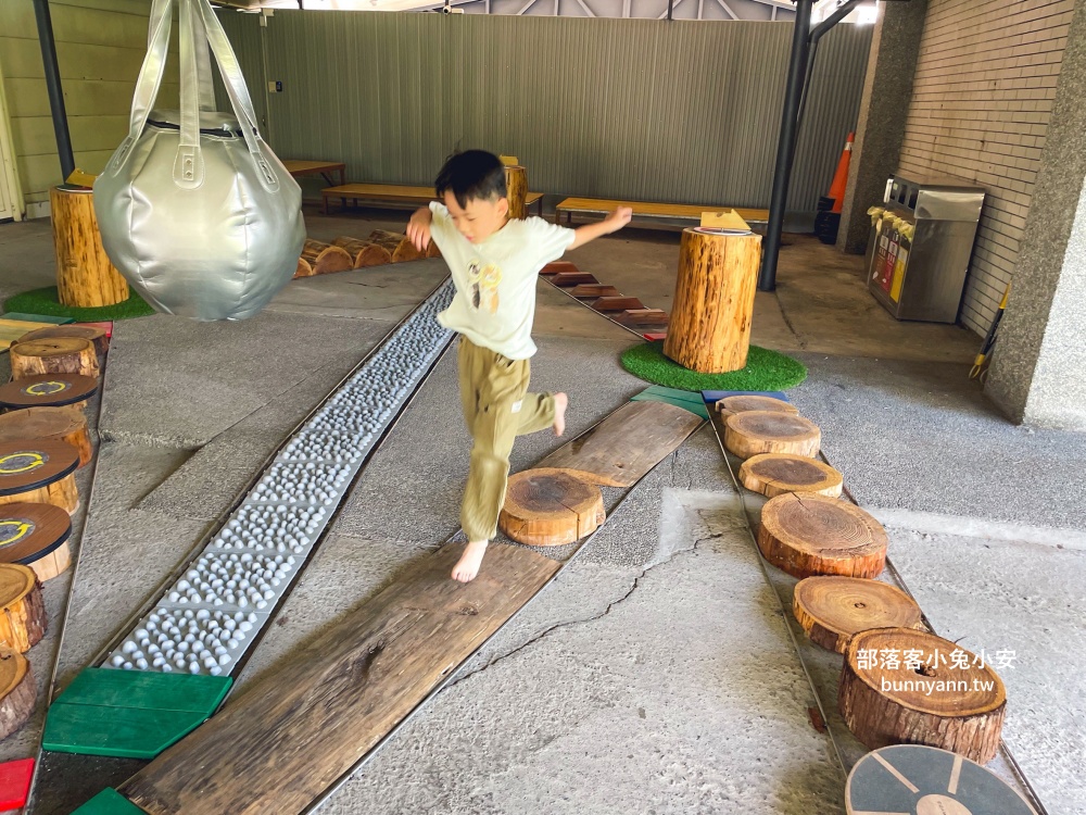 宜蘭【勇者桂冠王】來玩戰士之繩、帝國神射手、 獨木橋試煉，8項體力測試關卡保證好玩