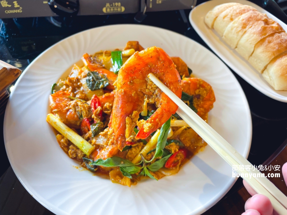 台中🔥【易鼎活蝦台中店】專賣著泰國蝦料理的南洋風活蝦餐廳