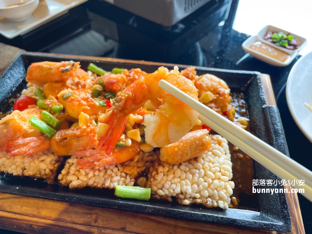 台中🔥【易鼎活蝦台中店】專賣著泰國蝦料理的南洋風活蝦餐廳