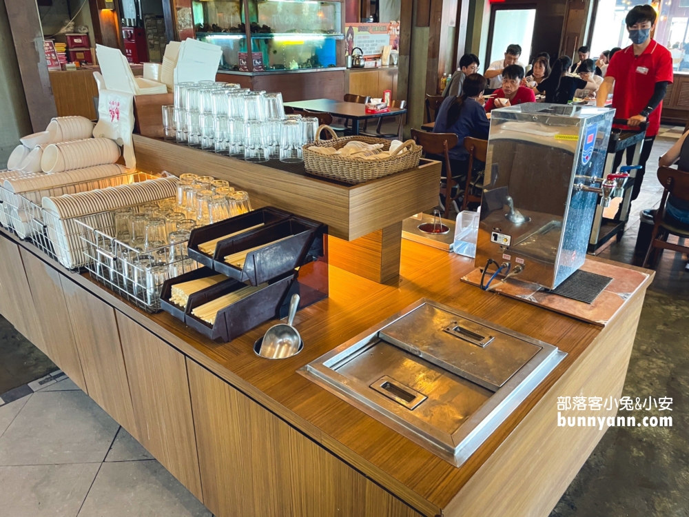 台中🔥【易鼎活蝦台中店】專賣著泰國蝦料理的南洋風活蝦餐廳