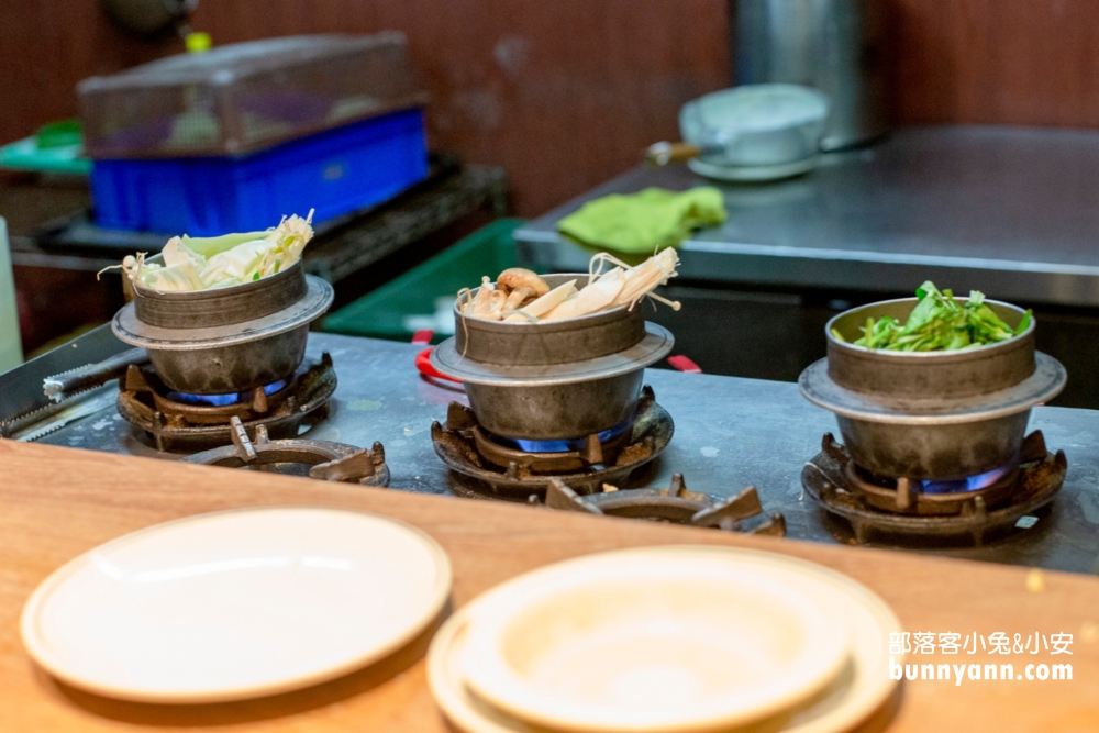 樹林美食推薦【安格士牛排館】360元就能夠使用自助吧無限吃。