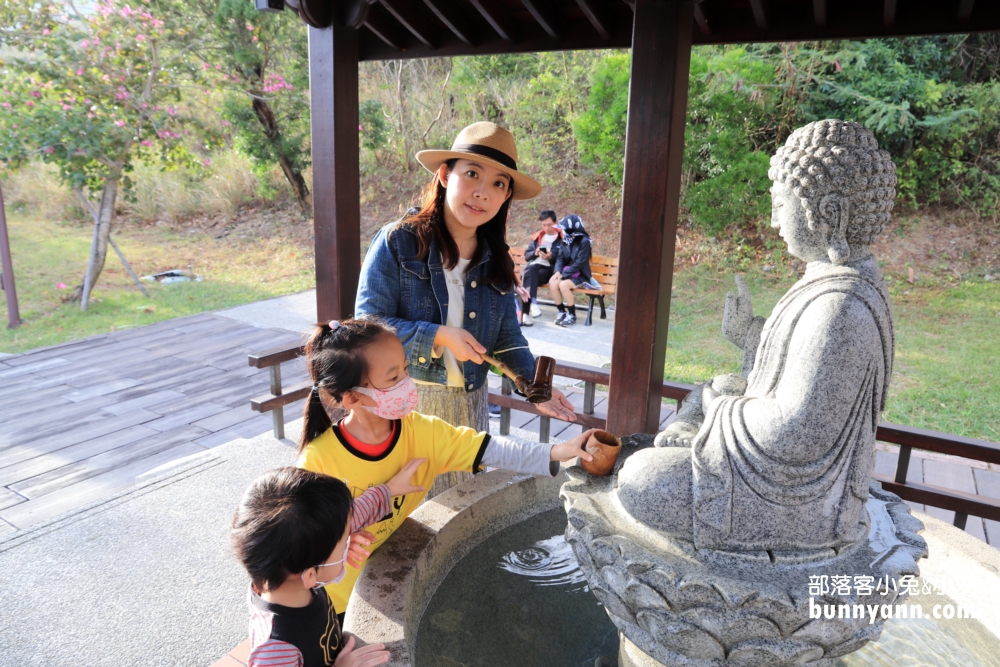 四重溪溫泉景點一日遊從泡腳公園及餵水豚玩到海邊美術館