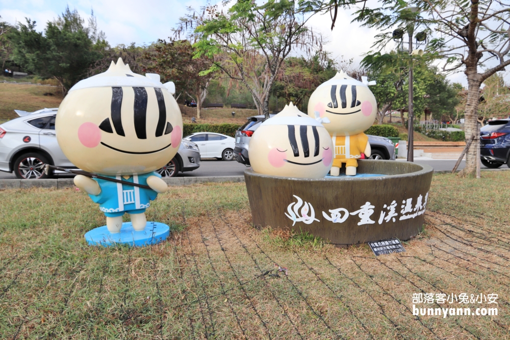 四重溪溫泉景點一日遊從泡腳公園及餵水豚玩到海邊美術館