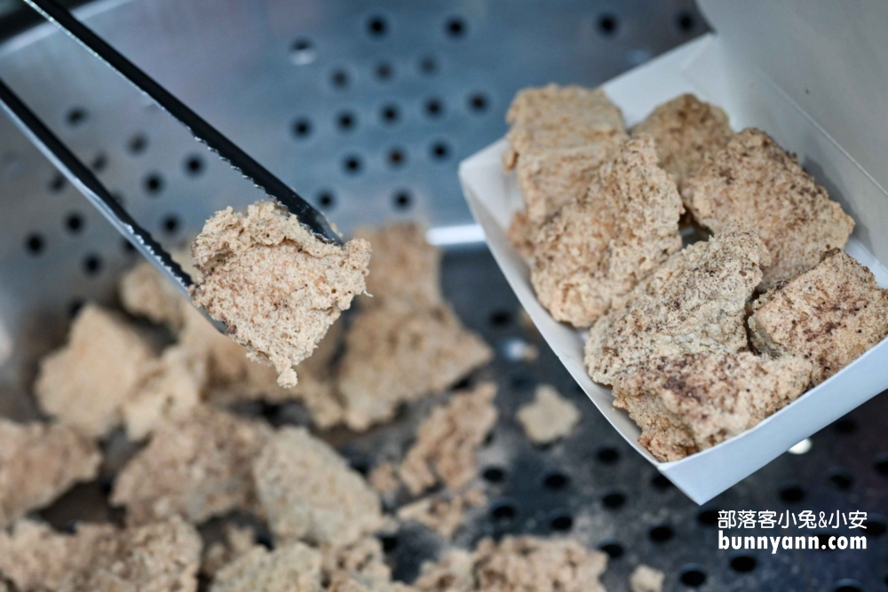 士林美食【一派胡塩酵素臭豆腐】士林可愛店，外酥內嫩真美味!!