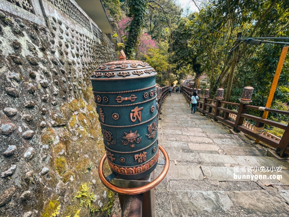 南庄「獅頭山勸化堂」藏在山裡的小百岳步道，戶外好停車真棒