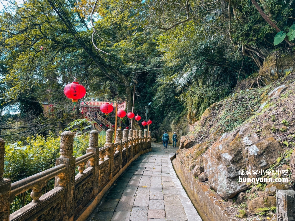 南庄「獅頭山勸化堂」藏在山裡的小百岳步道，戶外好停車真棒