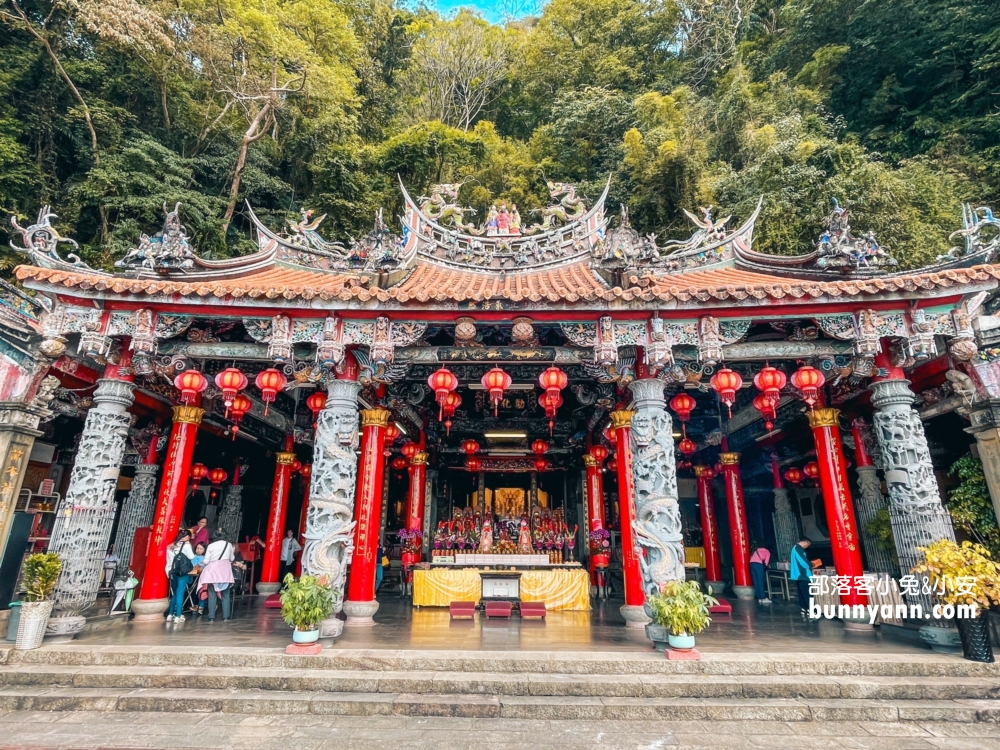 南庄「獅頭山勸化堂」藏在山裡的小百岳步道，戶外好停車真棒