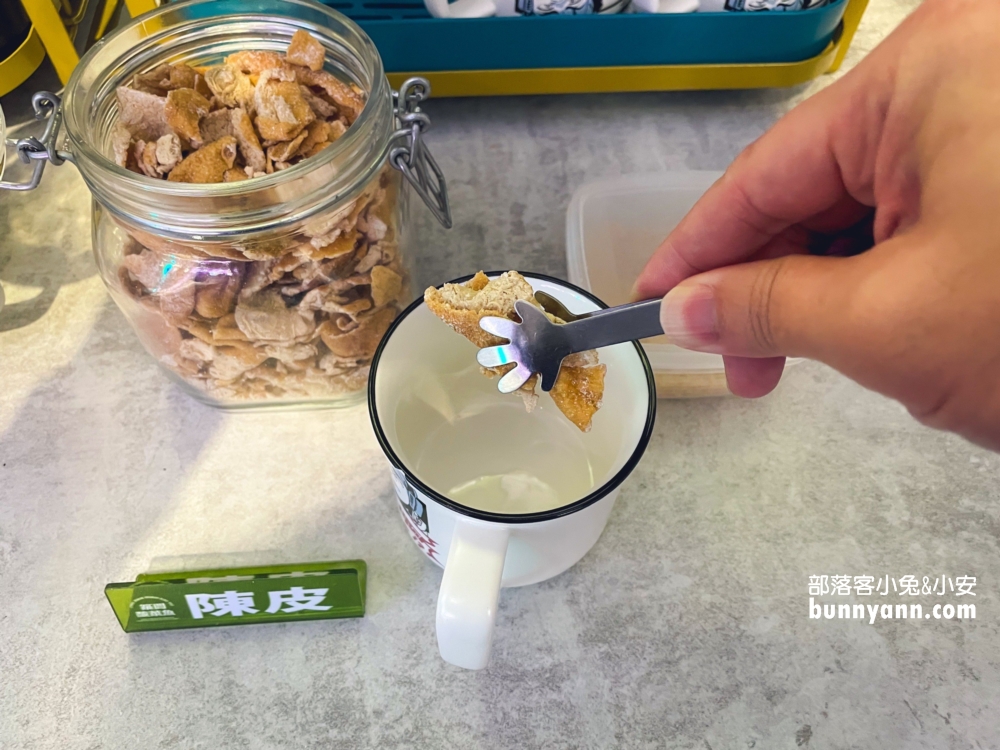 築間酸菜魚》基隆北寧店裝潢設計整個年輕風好適合約會吃飯