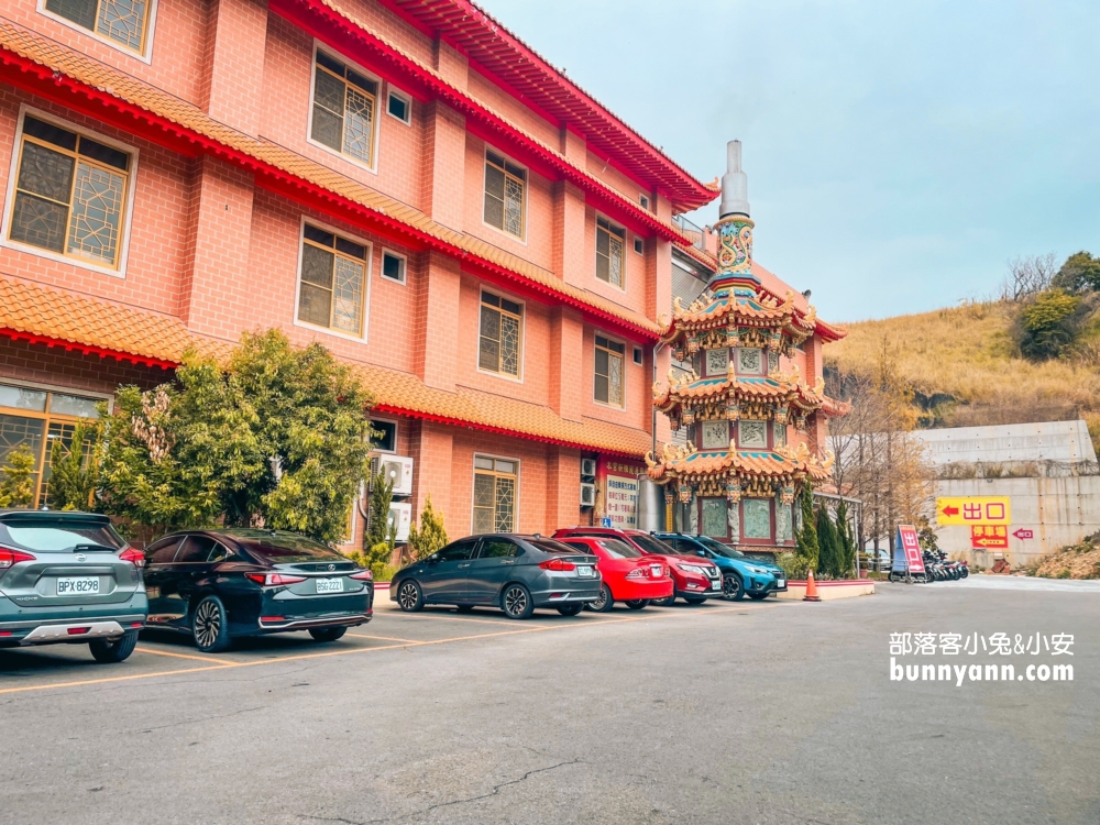 三陽玉府天宮 (龍井天公廟)，台中巨無霸香一支可燃好幾天